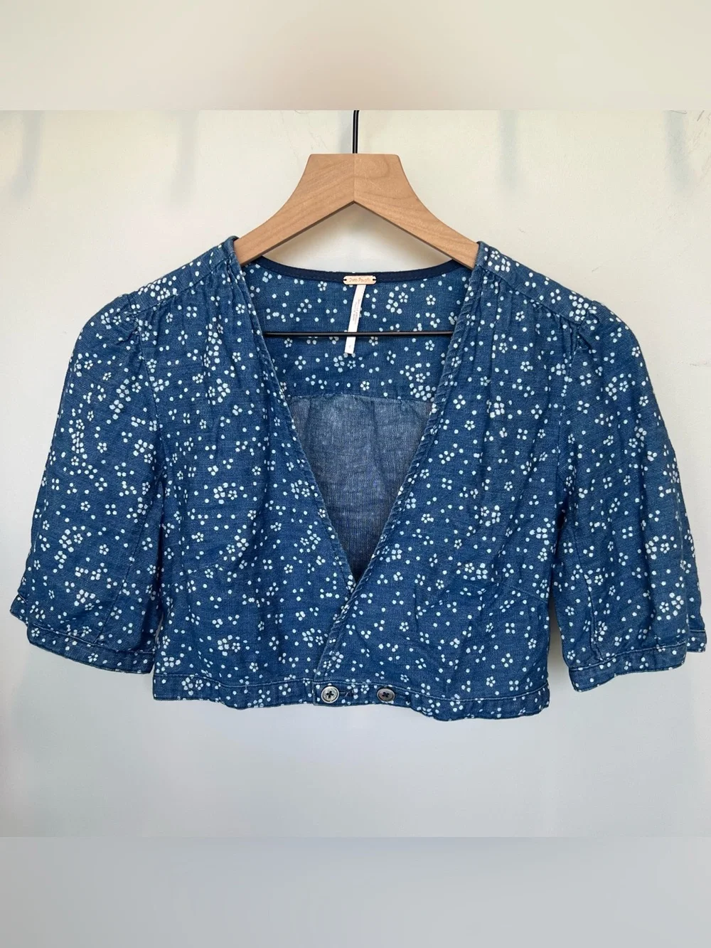 Free People Women's Wild Heart Blue & White Dot & Floral Printed Crop Top - 6